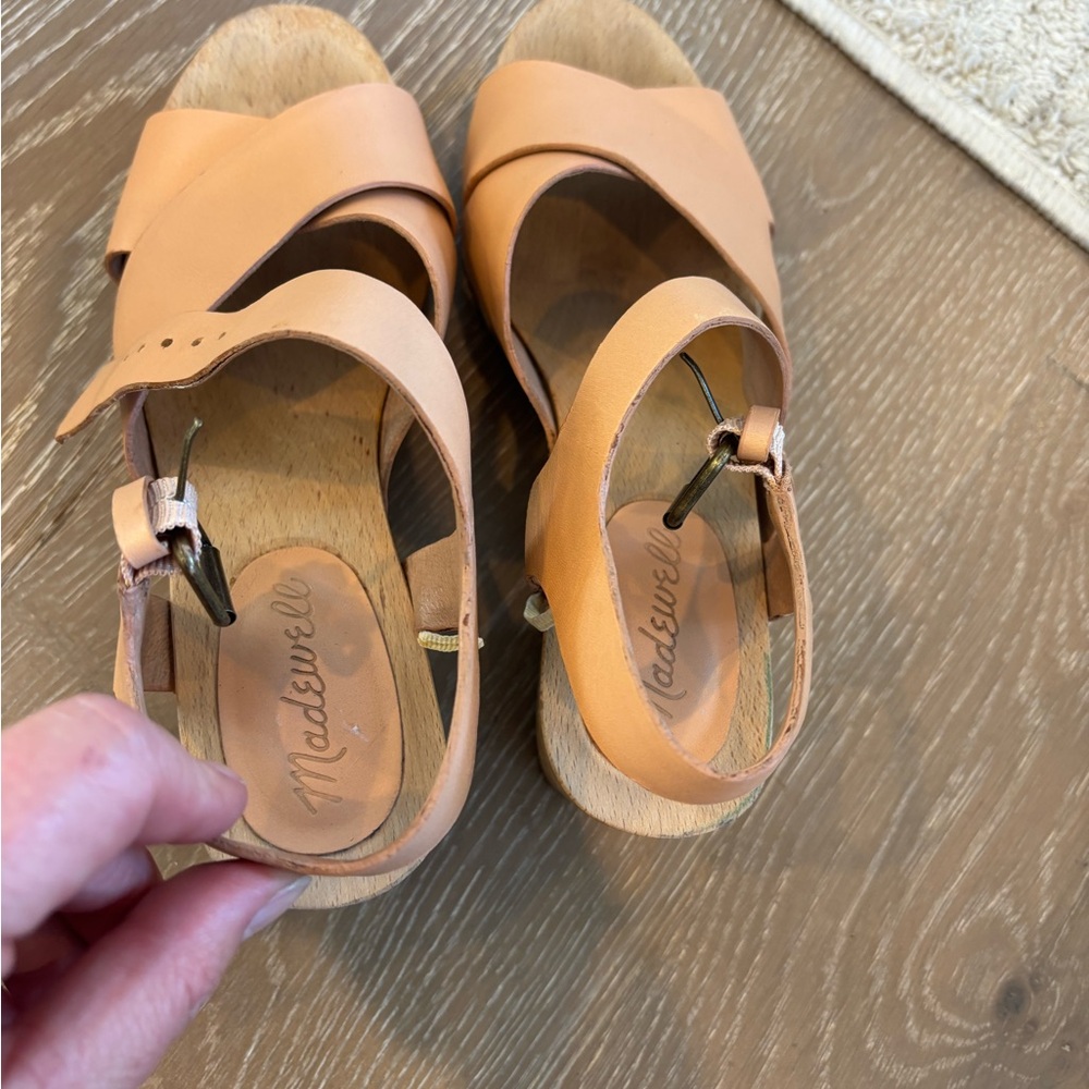 Madewell Tan Leather Sandals - Picture 6 of 8